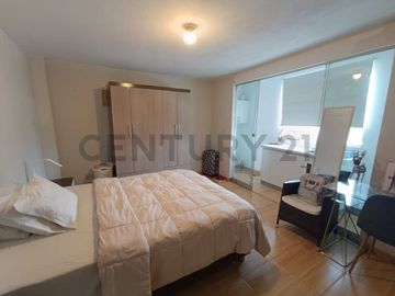 Venta de Casa como terreno en San Juan de Miraflores