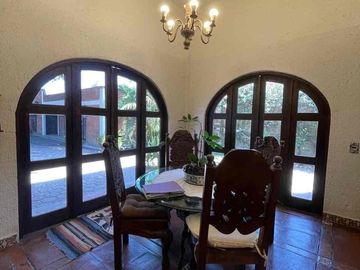 CASA SABINA ATRACTIVA FINCA EN LOMAS DE COCOYOC