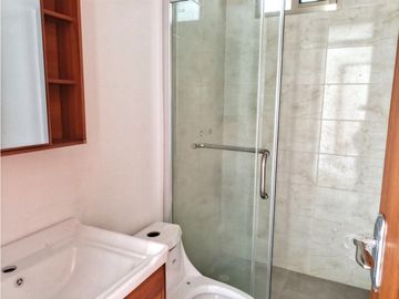 SE VENDE APARTAMENTO EN CIUDAD JARDIN, BARRANQUILLA.