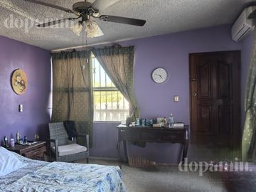 Casa en Unidad Nacional