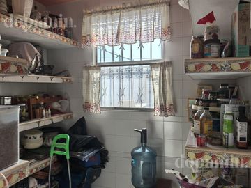 Casa en Unidad Nacional