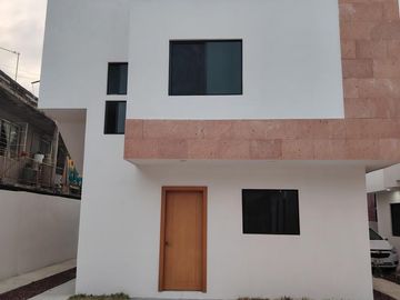 Casa en Venta en Col. Benito Juarez, Madero Tamaulipas.