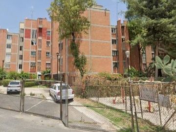 Departamento en VENTA a espaldas de Forum Buenavista y a 1 cuadra de metro Tlatelolco