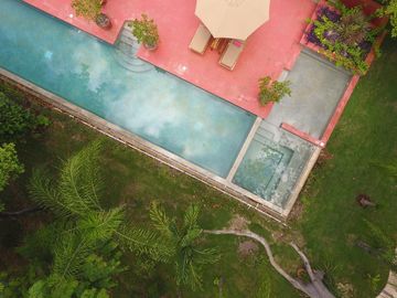 Propiedad estilo hacienda con 6 cabañas en venta en Tulum