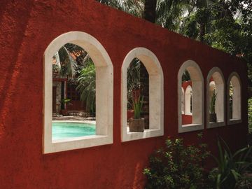 Propiedad estilo hacienda con 6 cabañas en venta en Tulum