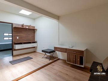 Casa en Venta en Lomas de San Alfonso con cuatro recámaras