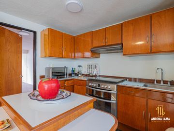 Casa en Venta en Lomas de San Alfonso con cuatro recámaras
