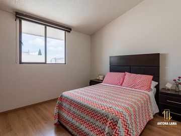 Casa en Venta en Lomas de San Alfonso con cuatro recámaras