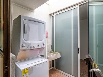 Casa en Venta en Lomas de San Alfonso con cuatro recámaras