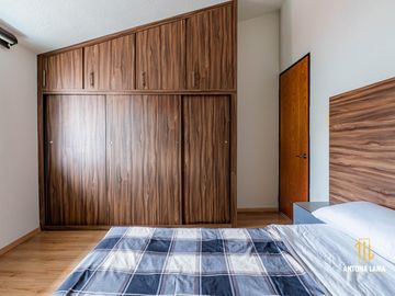Casa en Venta en Lomas de San Alfonso con cuatro recámaras
