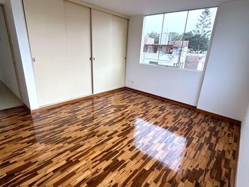 VENTA DEPARTAMENTO 133 M2 URB PANDO LIMA