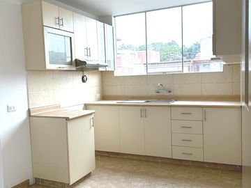 VENTA DEPARTAMENTO 133 M2 URB PANDO LIMA