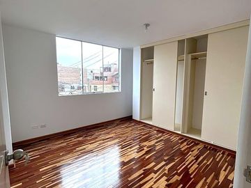 VENTA DEPARTAMENTO 133 M2 URB PANDO LIMA