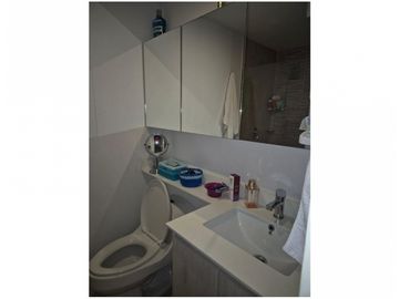 Apartamento para la venta en la Loma de los Bernal