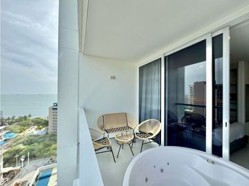 Apartasuite con balcón y jacuzzi en pozos colorados