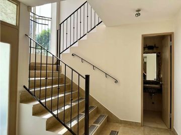 VENTA o ALQUILER CASA  EN CLAYTON 246 M2 PH EMBASSY GARDEN MLD