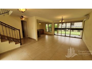 CASA EN CLAYTON EMBASSY GARDENS 300M2 DISPONIBLE EN JILIO JP