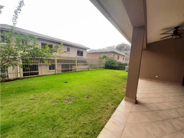 CASA EN CLAYTON EMBASSY GARDENS 300M2 DISPONIBLE EN JILIO JP