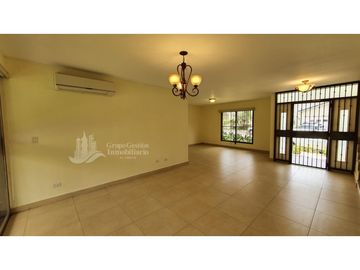 CASA EN CLAYTON EMBASSY GARDENS 300M2 DISPONIBLE EN JILIO JP