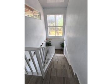 CERRO AZUL / 2000M / 2 NIVELES / 4 HABITACIONES / CAMPESTRE