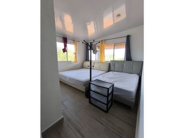 CERRO AZUL / 2000M / 2 NIVELES / 4 HABITACIONES / CAMPESTRE