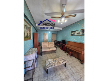 Se Vende  Dpto Centrico de 2 DOR.y Dep. de Servicio. c/baño