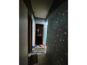 Se Vende  Dpto Centrico de 2 DOR.y Dep. de Servicio. c/baño