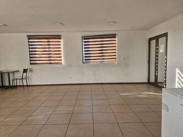 Grace Kelm vende Depto de 3 dorm 1 Baño C/ estacionamiento en Maipú