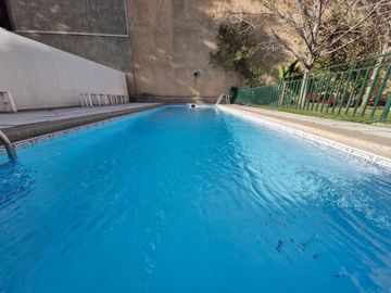 Grace Kelm Vende Depto impecable de 42 m2/ 1 dorm en suite C/bod en Santiago