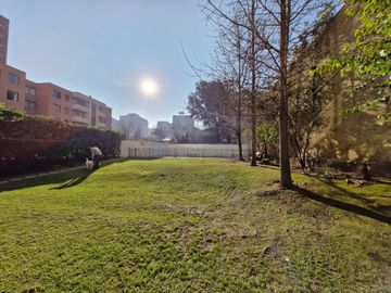 Grace Kelm Vende Depto impecable de 42 m2/ 1 dorm en suite C/bod en Santiago