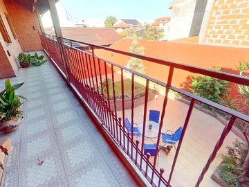VENTA CASA 5 AMB PATIO Y COCHERA VILLA LUZURIAGA