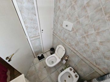 Venta depto frente 3 ambientes cochera Mataderos