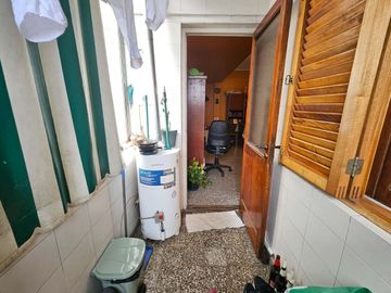 Venta depto frente 3 ambientes cochera Mataderos