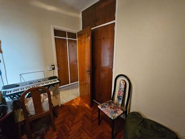 Venta depto frente 3 ambientes cochera Mataderos