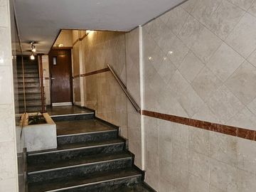 Venta depto frente 3 ambientes cochera Mataderos