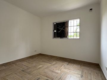 QUINTA A ESTRENAR EN VENTA LOTE 1600 LA REJA