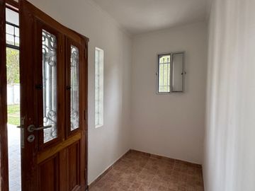 QUINTA A ESTRENAR EN VENTA LOTE 1600 LA REJA