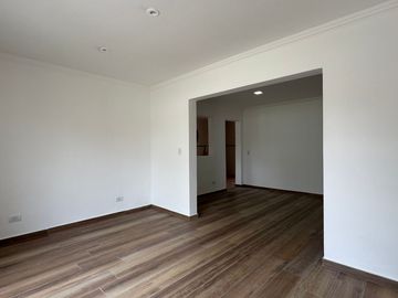 QUINTA A ESTRENAR EN VENTA LOTE 1600 LA REJA