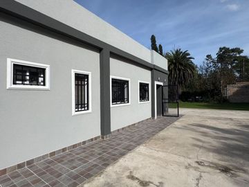QUINTA A ESTRENAR EN VENTA LOTE 1600 LA REJA