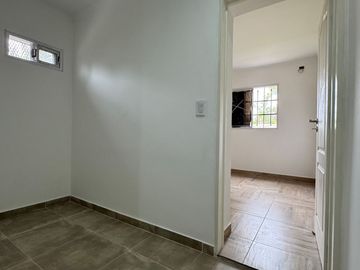 QUINTA A ESTRENAR EN VENTA LOTE 1600 LA REJA