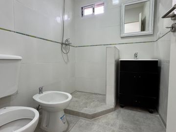 QUINTA A ESTRENAR EN VENTA LOTE 1600 LA REJA