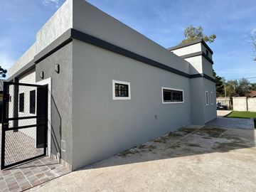 QUINTA A ESTRENAR EN VENTA LOTE 1600 LA REJA