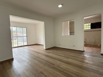 QUINTA A ESTRENAR EN VENTA LOTE 1600 LA REJA