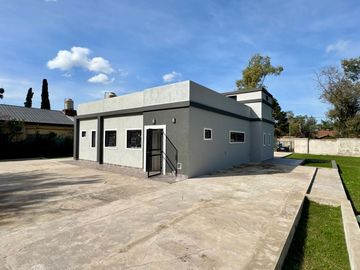 QUINTA A ESTRENAR EN VENTA LOTE 1600 LA REJA