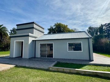 QUINTA A ESTRENAR EN VENTA LOTE 1600 LA REJA
