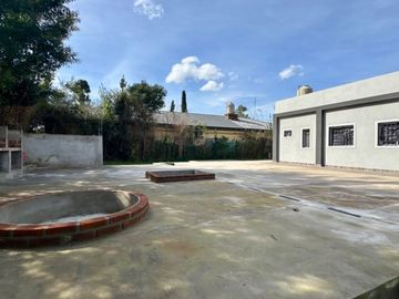 QUINTA A ESTRENAR EN VENTA LOTE 1600 LA REJA