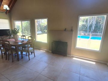 VENTA CASA 4 AMBIENTES COUNTRY BANCO PROVINCIA