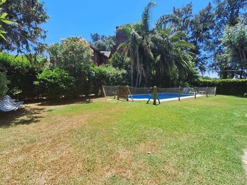 VENTA CASA 4 AMBIENTES COUNTRY BANCO PROVINCIA