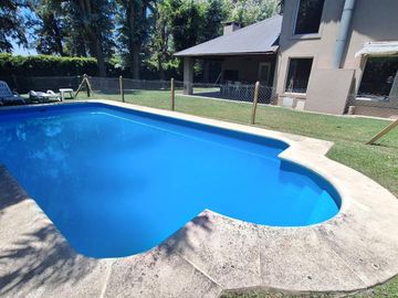 VENTA CASA 4 AMBIENTES COUNTRY BANCO PROVINCIA