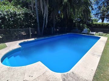 VENTA CASA 4 AMBIENTES COUNTRY BANCO PROVINCIA